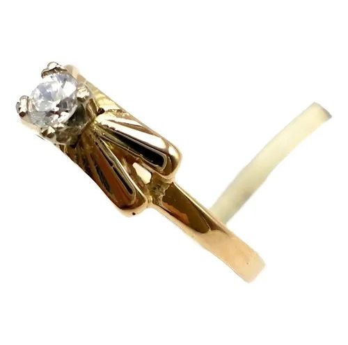 anillo solitario de oro 18 kt y zafiro blanco anillo solitario de oro 18 kt y zafiro blanco