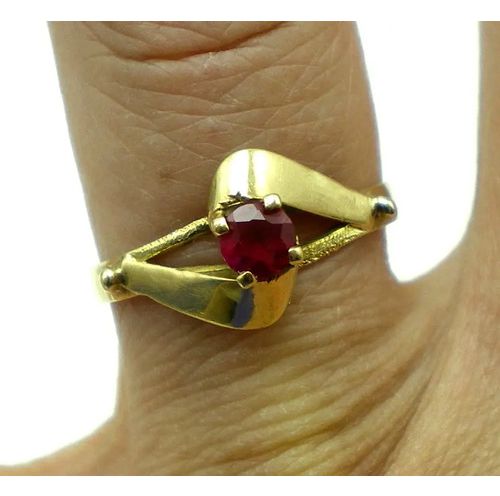 anillo de oro 18 kt solitario de rubi anillo de oro 18 kt solitario de rubi