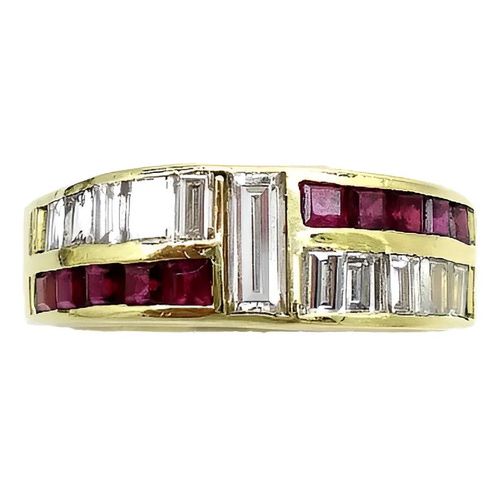 anillo de oro 18kt brillantes carre y rubies naturales anillo de oro 18kt brillantes carre y rubies naturales