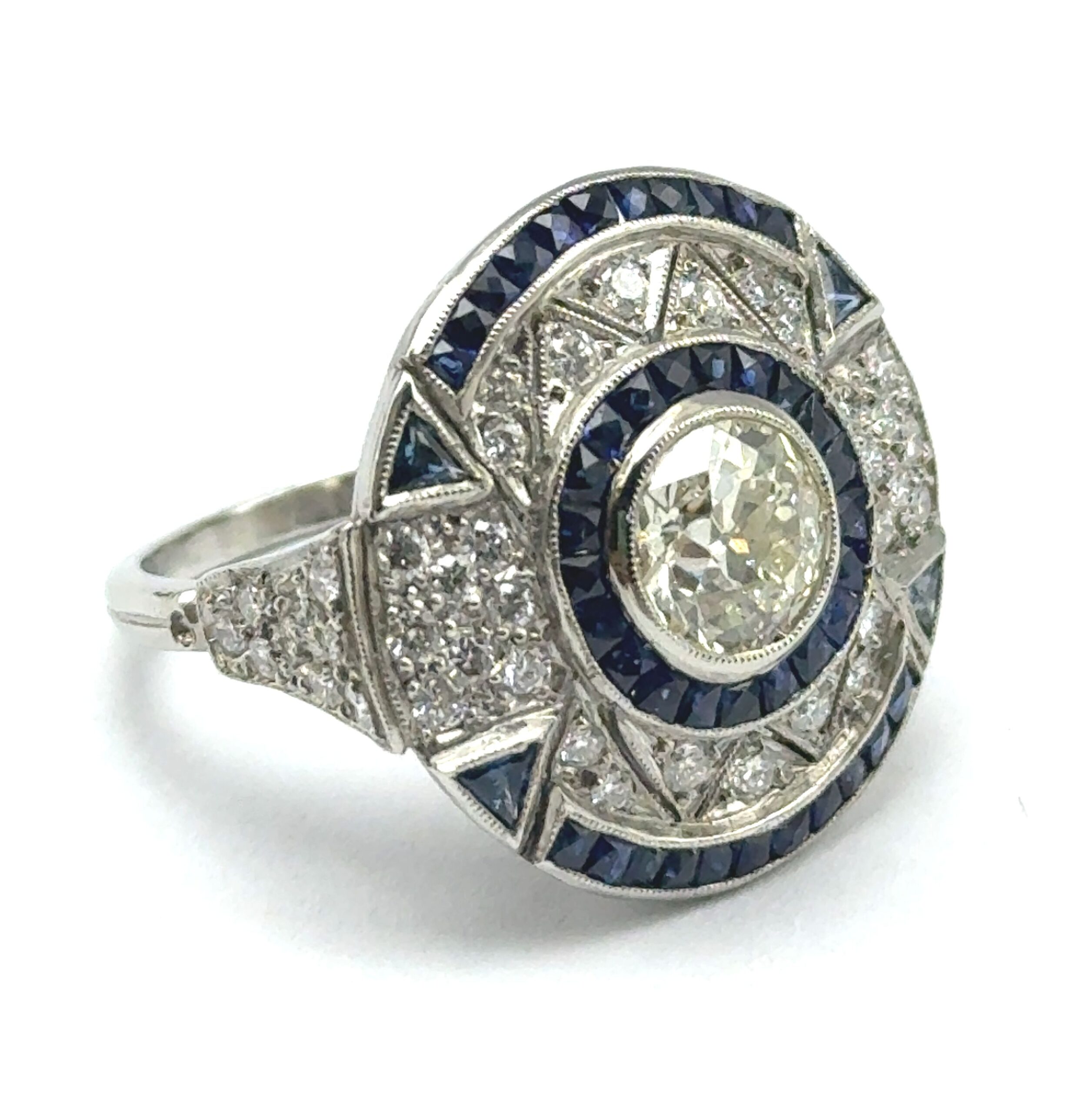 anillo de platino art deco zafiros azules naturales y brillantes anillo de platino art deco zafiros azules naturales y brillantes